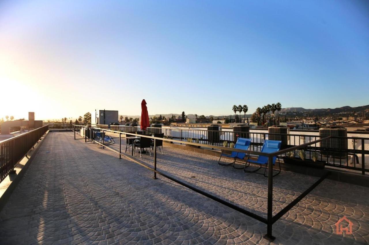 Blue Palm Hollywood Aprtments Lägenhet Los Angeles Exteriör bild