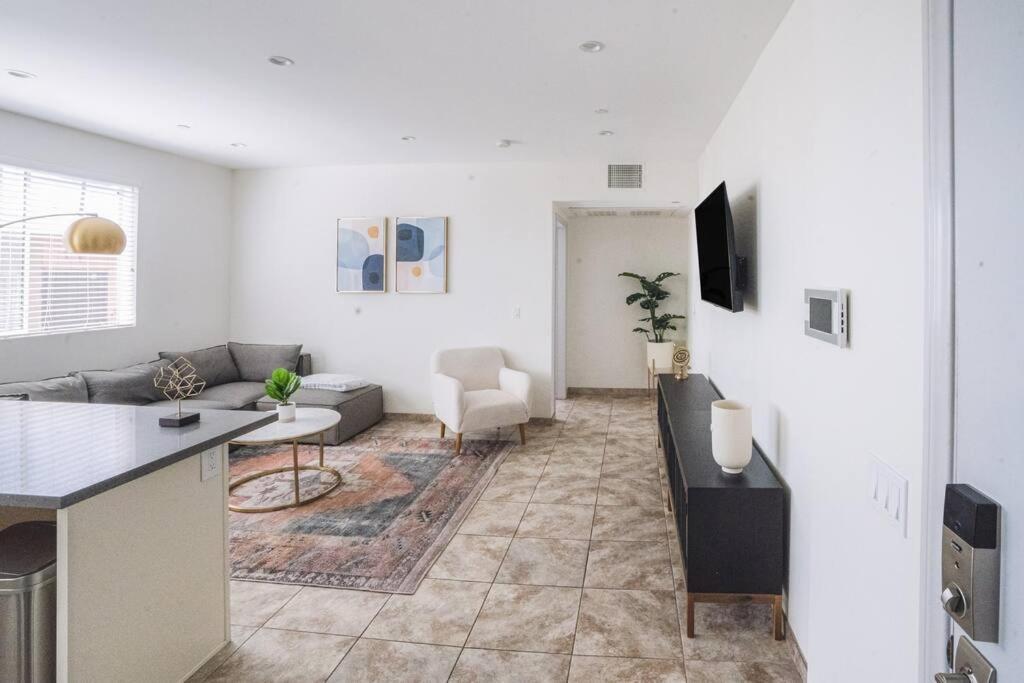 Blue Palm Hollywood Aprtments Lägenhet Los Angeles Exteriör bild